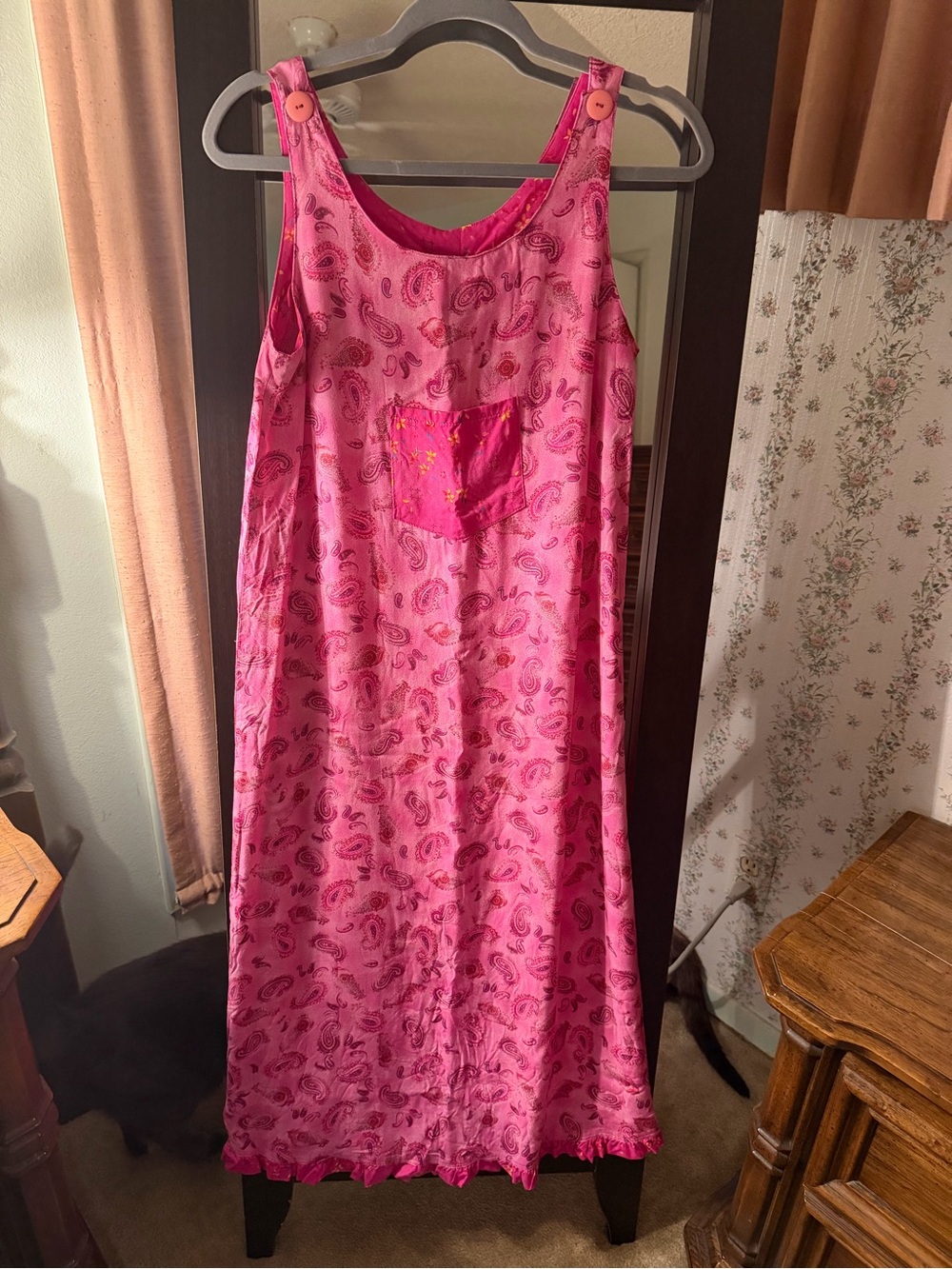 Dressing Clio Women's Pink Paisley dress